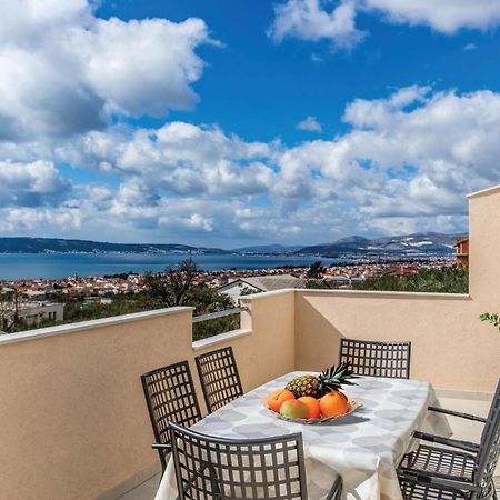 Stunning Apartment In Kastel Gomilica With Wifi Kaštela Εξωτερικό φωτογραφία